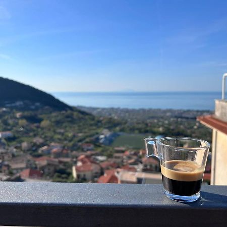 Il Nido Delle Rondini Apartment Formia Ngoại thất bức ảnh