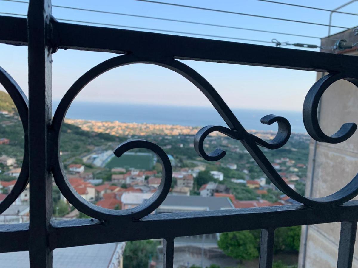 Il Nido Delle Rondini Apartment Formia Ngoại thất bức ảnh